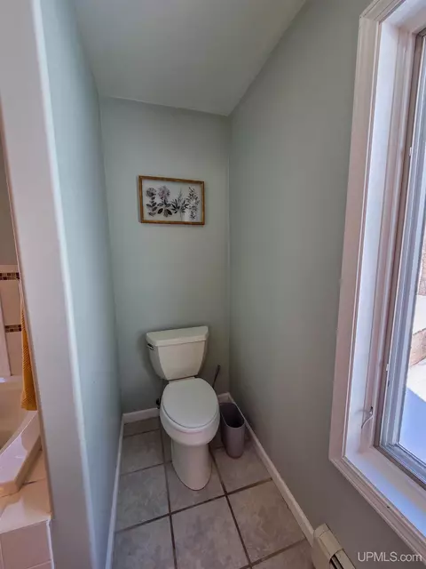 Bath - e9915 Old Indiantown Road, Munising, MI 49862 photo 4 of 9