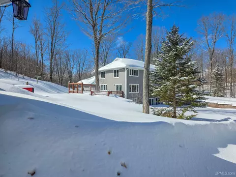 Exterior - e9915 Old Indiantown Road, Munising, MI 49862 photo 7 of 14