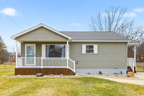 4976 W W Ctr, Millington, MI 48746