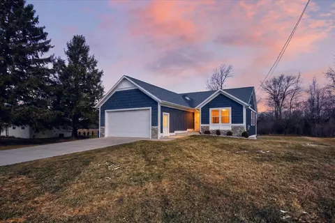 8550 Gilmour, Freeland, MI 48623