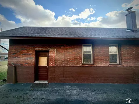 Exterior - 3778 N Custer, Monroe, MI 48162 photo 4 of 7
