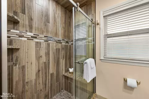 Bath - 771 Saint Clair, Grosse Pointe, MI 48230 photo 2 of 3
