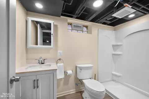 Bath - 771 Saint Clair, Grosse Pointe, MI 48230 photo 3 of 3