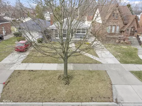 View/Area - 771 Saint Clair, Grosse Pointe, MI 48230 photo 1 of 2