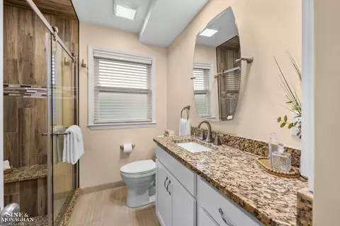 Bath - 771 Saint Clair, Grosse Pointe, MI 48230 photo 1 of 3