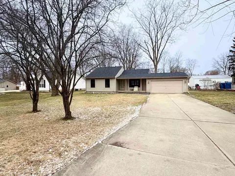 303 Elmwood, Davison, MI 48423