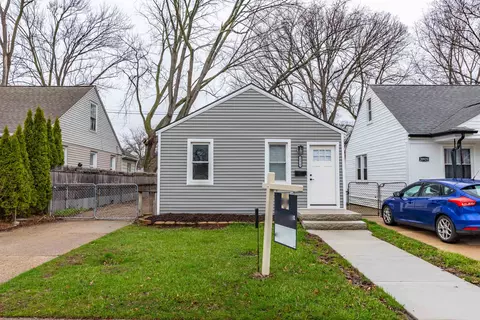 20925 Ridgemont, Harper Woods, MI 48225