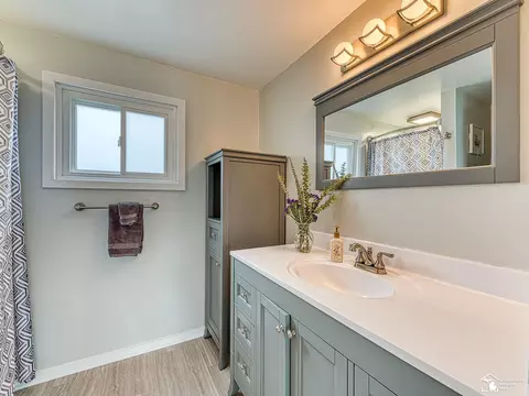 Bath - 365 Sidney, Dundee, MI 48131 photo 1 of 2