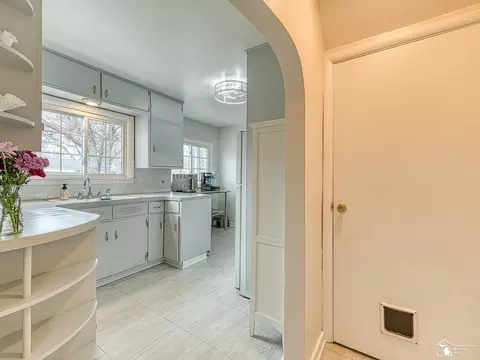Entry Way - 365 Sidney, Dundee, MI 48131 photo 1 of 3
