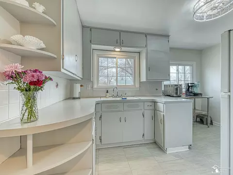 Kitchen - 365 Sidney, Dundee, MI 48131 photo 1 of 4