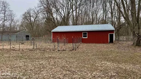 Exterior - 3300 E Lansing, Bancroft, MI 48414 photo 2 of 7