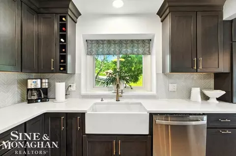Kitchen - 669 N Riverside #4, Saint Clair, MI 48079 photo 4 of 4
