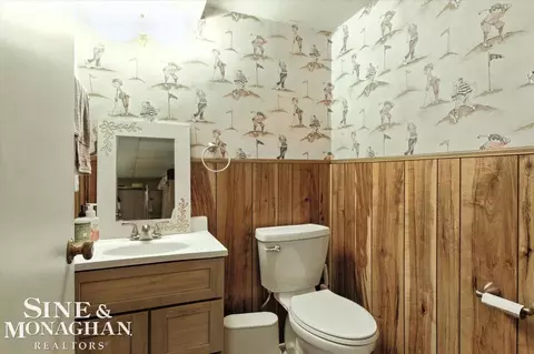 Bath - 669 N Riverside #4, Saint Clair, MI 48079 photo 5 of 5