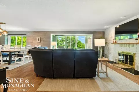 Living - 669 N Riverside #4, Saint Clair, MI 48079 photo 3 of 3