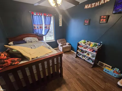 Bedroom - 620 Carpenter, Flushing, MI 48433 photo 1 of 7