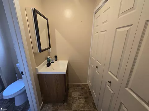 Bath - 620 Carpenter, Flushing, MI 48433 photo 3 of 3