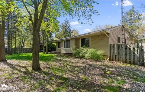 Exterior - 620 Carpenter, Flushing, MI 48433 photo 2 of 7