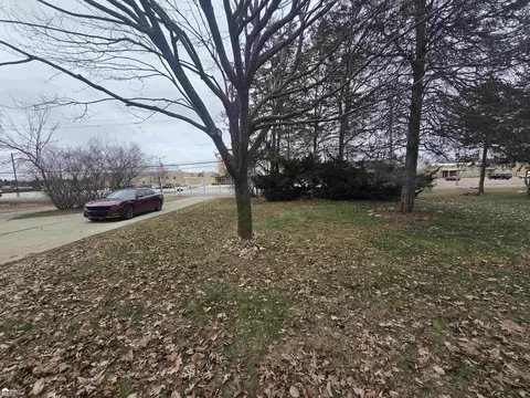Exterior - 620 Carpenter, Flushing, MI 48433 photo 6 of 7