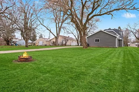 Exterior - 7069 E Atherton, Davison, MI 48423 photo 3 of 7