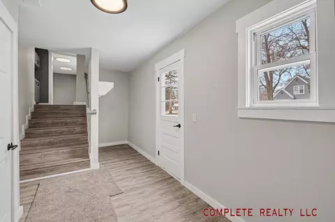 Entry Way - 7069 E Atherton, Davison, MI 48423 photo 1 of 1