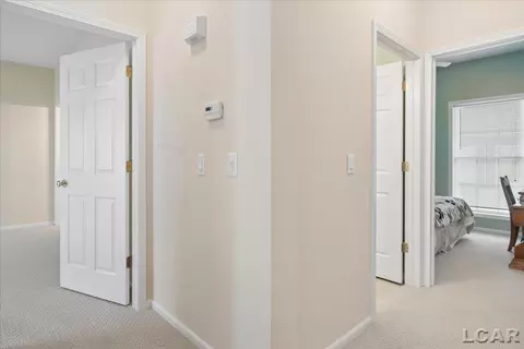 Entry Way - 959 W Maumee #B, Adrian, MI 49221 photo 1 of 1