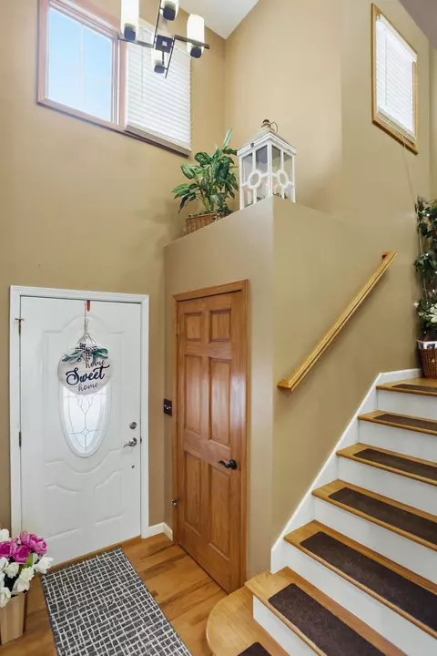 Entry Way - 2119 E Vienna, Clio, MI 48420 photo 1 of 7