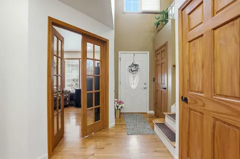 Entry Way - 2119 E Vienna, Clio, MI 48420 photo 2 of 7
