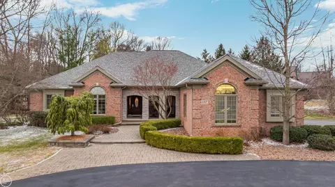157 Great Pnes, Oxford, MI 48371