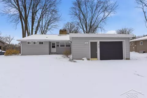 210 E Meadowbrook, Midland, MI 48642