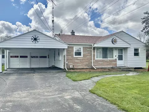 4136 Leith, Burton, MI 48509