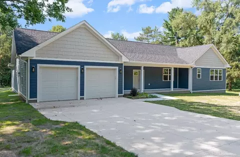 Exterior - 3200 Weidemann, Clarkston, MI 48348 photo 3 of 8