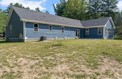Exterior - 3200 Weidemann, Clarkston, MI 48348 photo 5 of 8