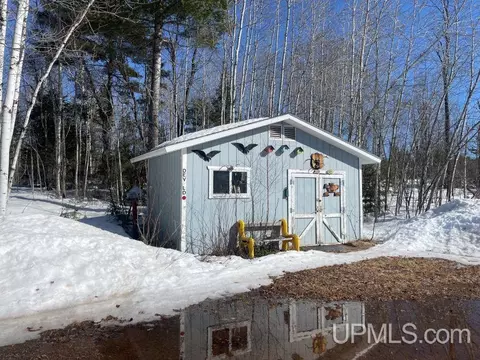 20335 Co Rd 581, Ishpeming, MI 49849 photo 2