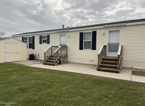 4539 Carlton, Sterling Heights, MI 48310