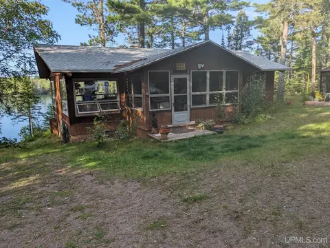 11305 M-26, Eagle Harbor, MI 49950