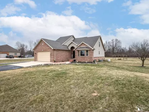 3350 Swartz, La Salle, MI 48145