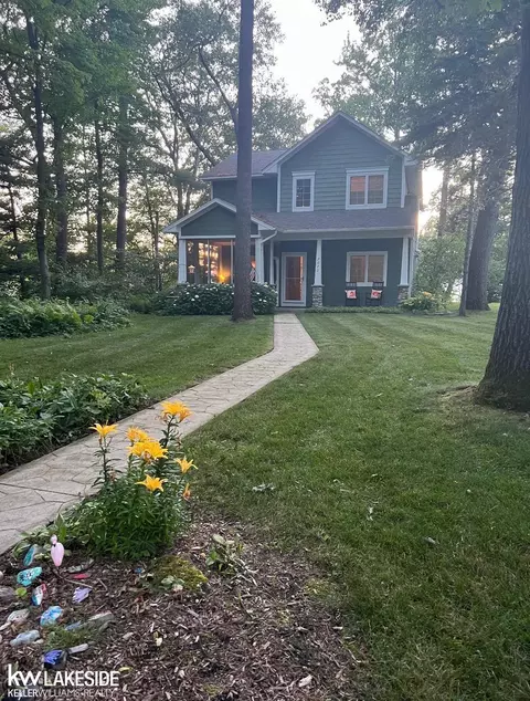 7072 Oak Blf, Caseville, MI 48725