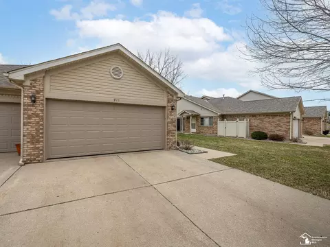921 May, Monroe, MI 48161 photo 28