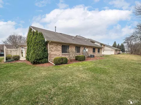 921 May, Monroe, MI 48161 photo 27