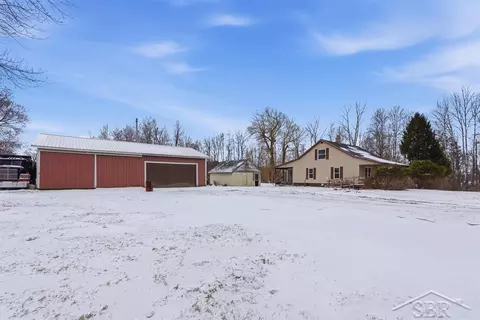 2177 W Knox, Beaverton, MI 48612