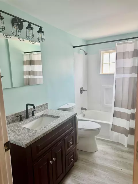 Bath - 1306 Garfield, Mount Morris, MI 48458 photo 2 of 4