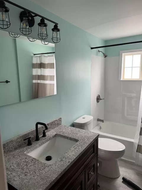 Bath - 1306 Garfield, Mount Morris, MI 48458 photo 1 of 4