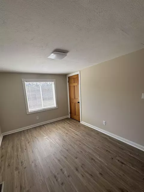 Bedroom - 1306 Garfield, Mount Morris, MI 48458 photo 5 of 7