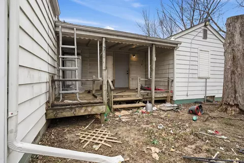 Exterior - 925 Leland, Flint, MI 48507 photo 2 of 4