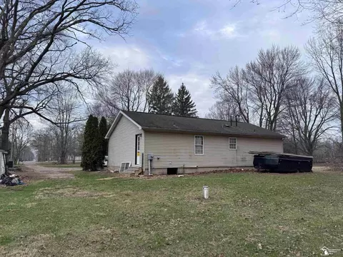 9404 Summerfield, Temperance, MI 48182 photo 2