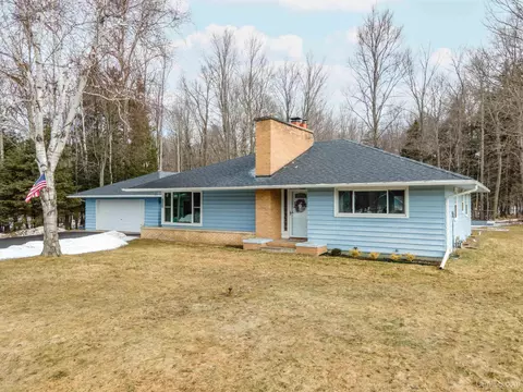 4322 Us2, Iron River, MI 49935