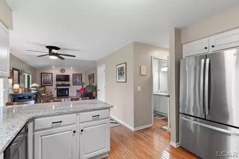 1808 Wind Dancer, Tecumseh, MI 49286 photo 13