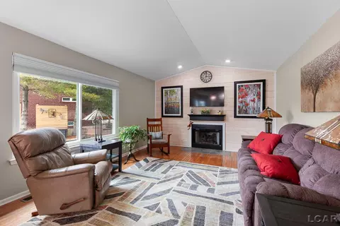 1808 Wind Dancer, Tecumseh, MI 49286 photo 17