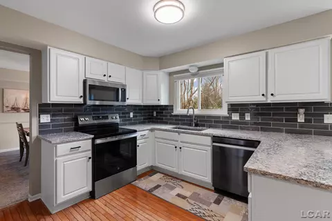 1808 Wind Dancer, Tecumseh, MI 49286 photo 11