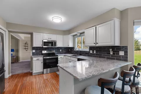 1808 Wind Dancer, Tecumseh, MI 49286 photo 12
